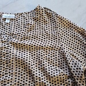 Dressbarn Woman 2X Blouse Top Beige Black Star Print V Neck 3/4 Sleeve Plus Size